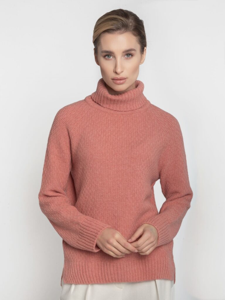 Golf wełniany ESSENTIAL No 1 koral - OSTATNIE SZTUKI