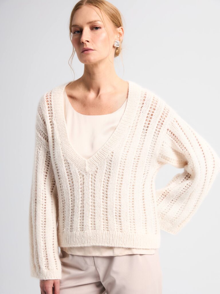 Sweter HANDMADE - AURA No 3