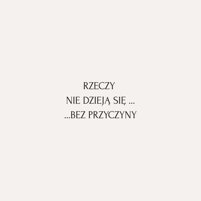 Każde działanie ma swoją przyczynę.
Każde przedsięwzięcie ma swoją genezę.  Wiele lat temu pokochałam dzianinę i ręczne dziewiarstwo. Dzianinę za jej wyjątkową wygodę, dziewiarstwo ręczne za jego nieskończone możliwości kreacji. Uznałam, że to najlepsze powody, dla których postanowiłam się tym podzielić.  Dzianina to nie tylko swetry i dlatego intensywnie pracujemy nad nowymi projektami.  Niech dokonywanie wyboru tego, co na siebie włożymy danego dnia stanie się przyjemnością.  Niebawem zdradzimy Ci więcej.  aleksandrasuska.pl  #aleksandrasuska
#womenswear
#sustainablefashion
#sztukakobiecegoubioru